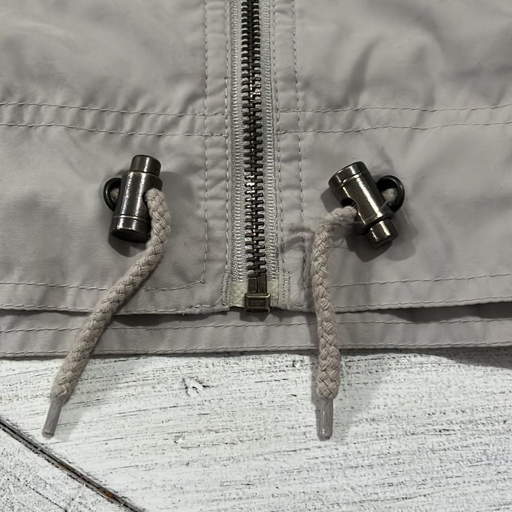 Jacket - Picture 2 of 9